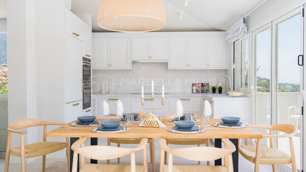 Moderne Villa mit 4 Schlafzimmern und andalusischem Charme im Golf Valley - Nueva Andalucia