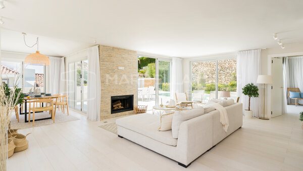 Moderne Villa mit 4 Schlafzimmern und andalusischem Charme im Golf Valley - Nueva Andalucia