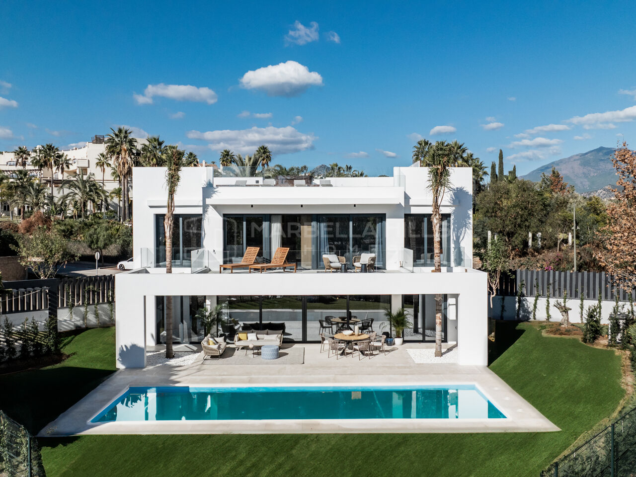 Luxuriöse Off-Plan-Villen im modernen Stil mit 4 Schlafzimmern an der Neuen Goldenen Meile - Estepona