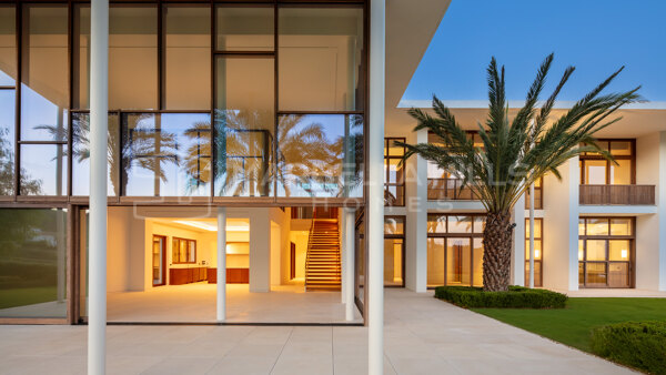 Fantastique villa de golf de 5 chambres en première ligne avec vue sur la mer à Finca Cortesin - Casares