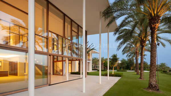 Fantastic 5 bedroom frontline golf villa with sea views in Finca Cortesin - Casares