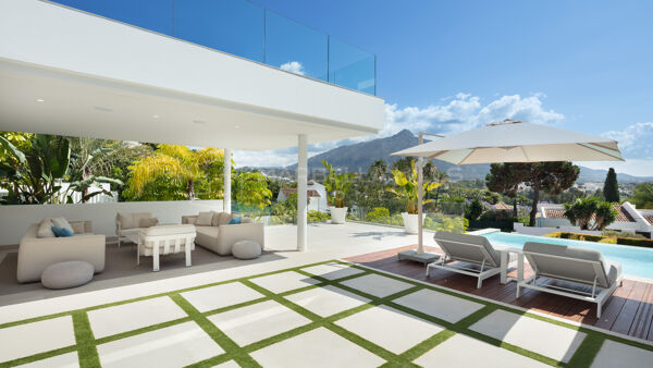 Villa moderne exceptionnelle de 5 chambres avec un emplacement privilégié dans la vallée du golf - Nueva Andalucia