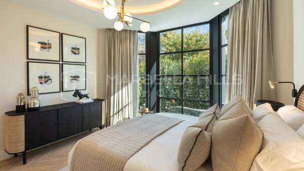 Luxury Villa for Sale in Sierra Blanca, Marbella Golden Mile with Sea and La Concha Views