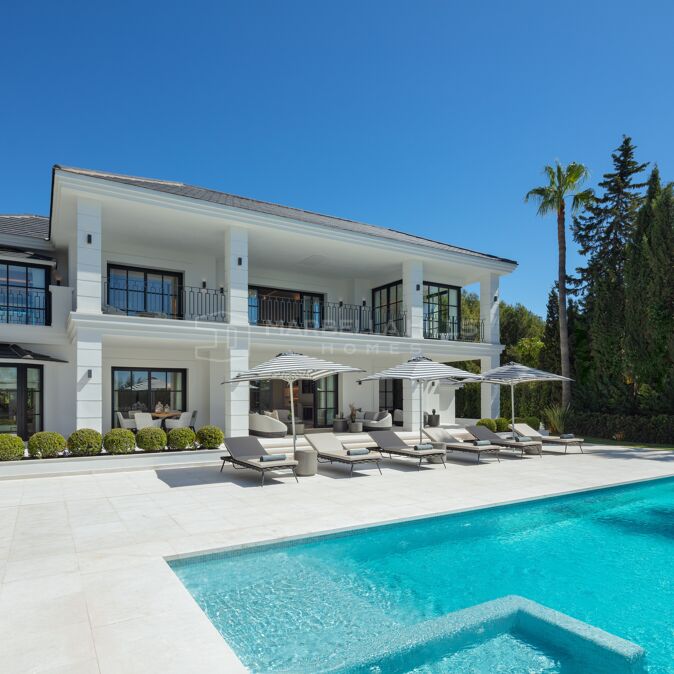 Luxury Villa for Sale in Sierra Blanca, Marbella Golden Mile with Sea and La Concha Views