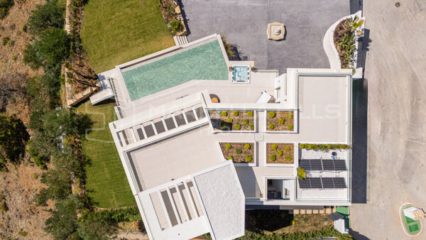 Élégante Villa de 6 chambres à vendre à Lomas de la Quinta, Marbella | Vue sur la mer et résidence sécurisée