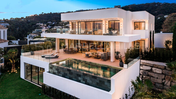Luxury Villa for Sale in El Madroñal, Benahavís with Panoramic Sea Views, Spa, Indoor Pool & Smart Home Technology