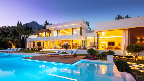 Villa de lujo en venta en Sierra Blanca Marbella – Exclusiva villa en la Golden Mile con vistas panorámicas al mar