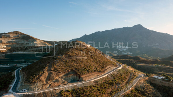 Exceptional 3-bedroom garden apartment with panoramic views in Real de la Quinta - Benahavís