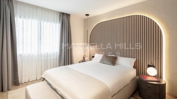 Apartamento en planta baja de 3 dormitorios recientemente reformado con vistas al jardín en Marina Puente Romano - Milla de Oro - Marbella