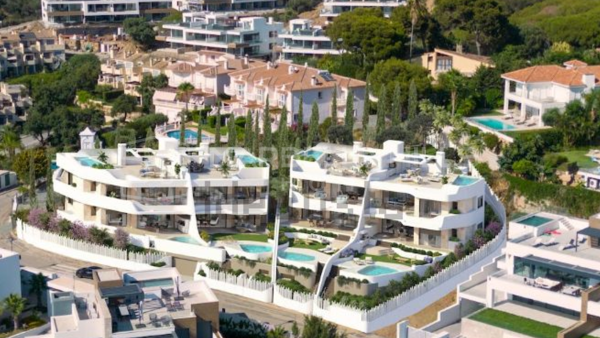 Lujoso complejo de obra nueva de espaciosos apartamentos con vistas panoramicas en Cabopino - Marbella Este