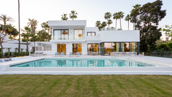 Belle Villa contemporaine de 4 chambres à El Paraiso Alto - Benahavis