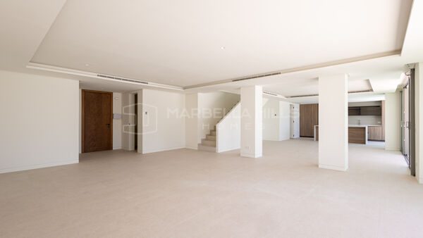 Penthouse duplex neuf à vendre sur le Golden Mile de Marbella