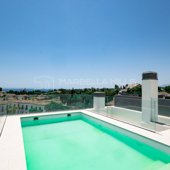 Penthouse duplex neuf à vendre sur le Golden Mile de Marbella