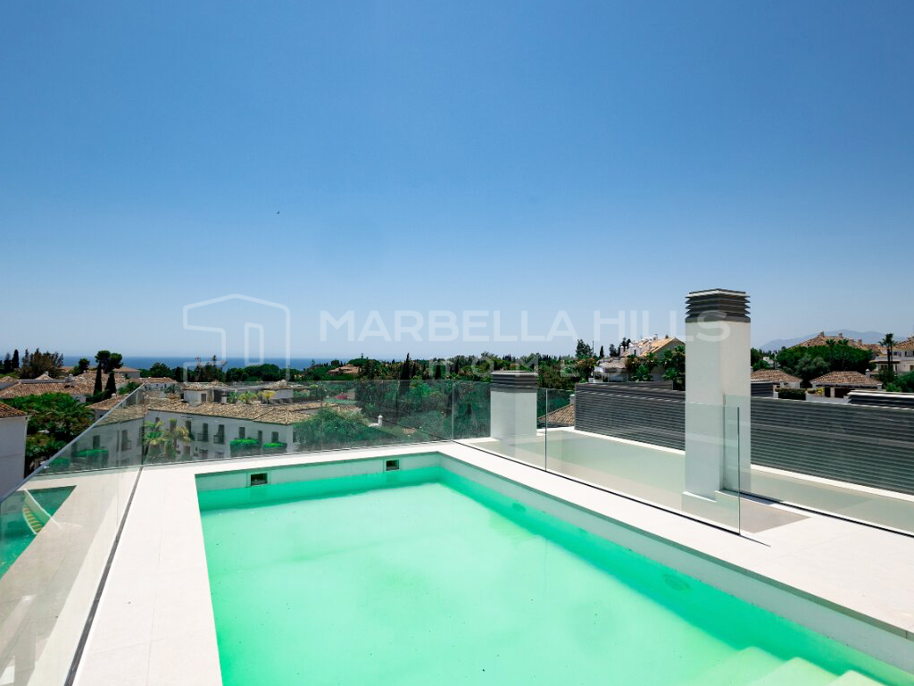 Ático dúplex a estrenar en venta en la Milla de Oro de Marbella
