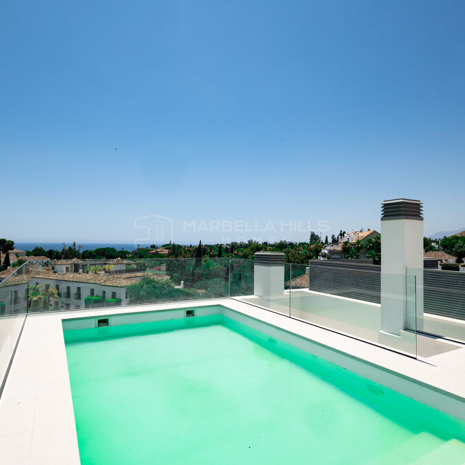 Penthouse duplex neuf à vendre sur le Golden Mile de Marbella
