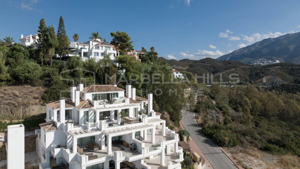 Ático Dúplex único de 3 dormitorios en las lujosas Nine Lions Residences con vistas panorámicas al mar, al lago y a la montaña - Nueva Andalucía