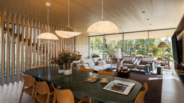 Contemporary Luxury Villa for Sale in La Cerquilla, Nueva Andalucía – Modern Architecture in Marbella’s Golf Valley