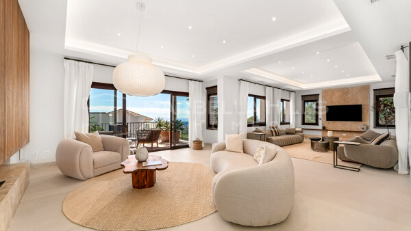 Villa de Ensueño con 6 Habitaciones y Vistas Panorámicas al Mediterráneo en El Rosario - Marbella este
