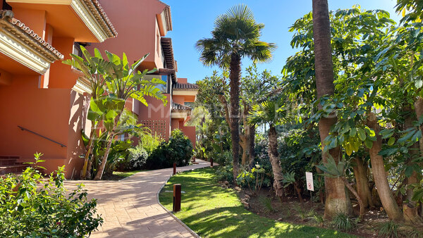 Charmantes 2-Schlafzimmer-Erdgeschossapartment in El Embrujo Playa – Nur wenige Schritte vom Strand und Puerto Banús entfernt