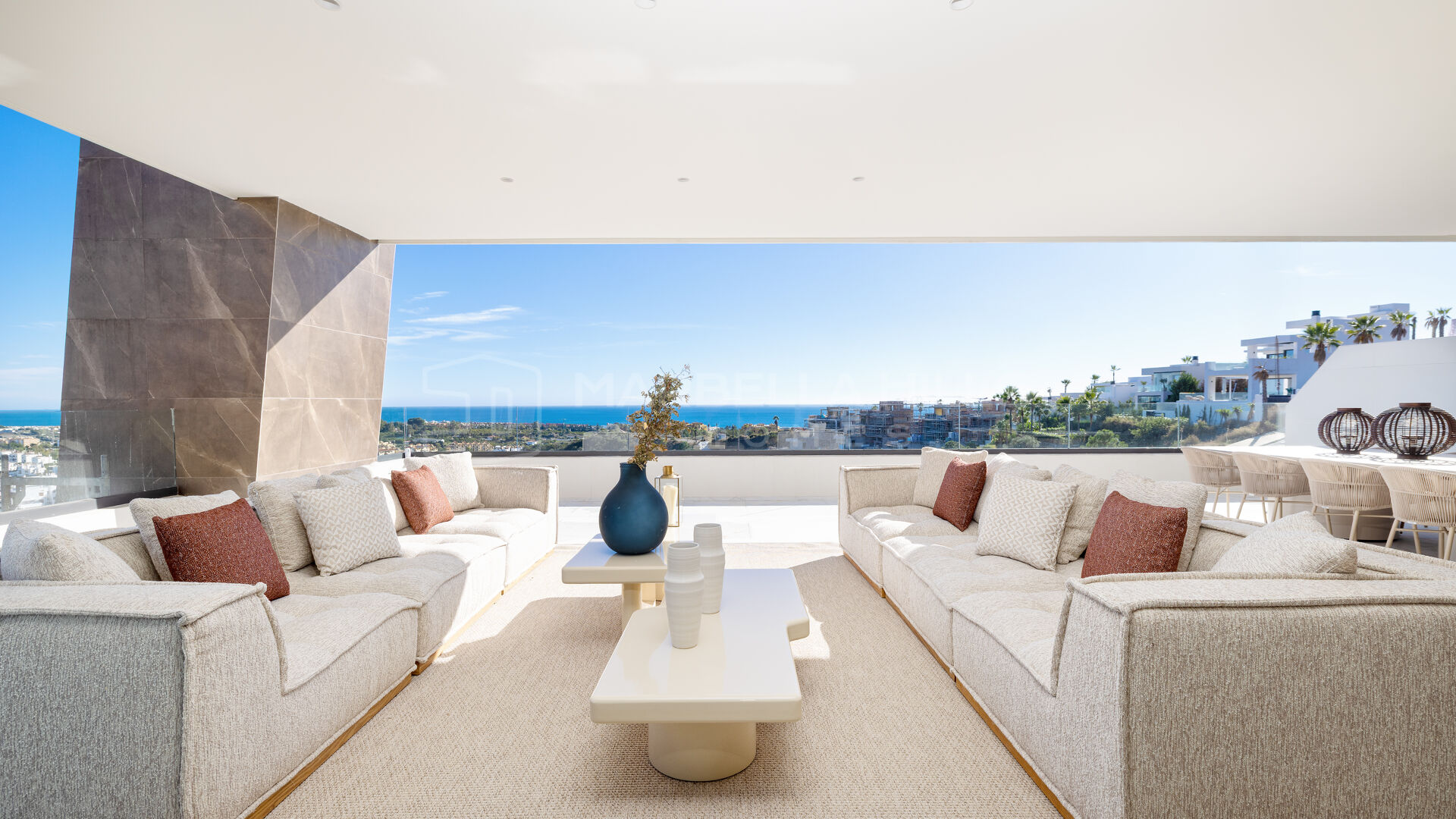 Exclusivo proyecto residencial de lujo de 3 dormitorios en la Nueva Milla de Oro, Estepona – Apartamentos con impresionantes vistas al mar y comodidades de primera calidad