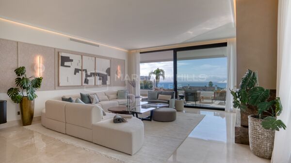 Exquisites Duplex mit vier Schlafzimmern und Meerblick in La Reserva De Sierra Blanca, Goldene Meile – Marbella