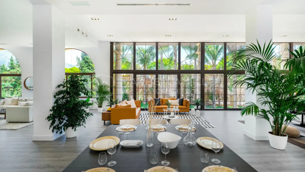 Luxurious New York Loft-Style 10 bedroom Villa in a Hidden Gem in Nueva Andalucia