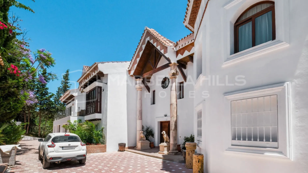 Luxurious New York Loft-Style 10 bedroom Villa in a Hidden Gem in Nueva Andalucia