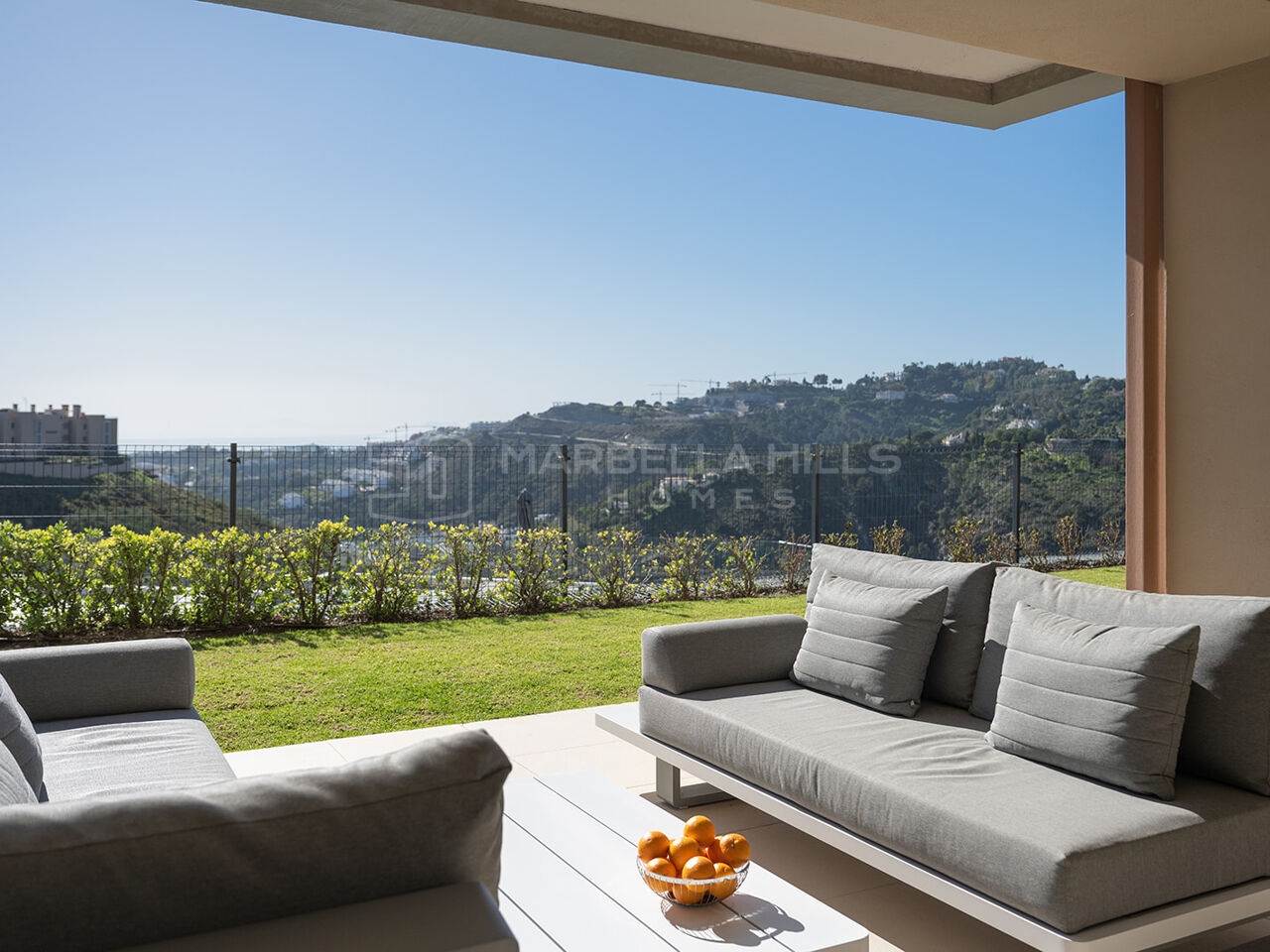 Luxury Ground Floor Apartment for Sale in Real de La Quinta Benahavís, Sea View Apartment Near Marbella