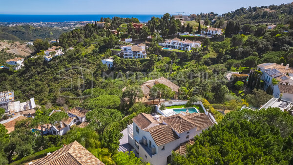 Vivir el Lujo con Vistas Panorámicas – Villa de 5 dormitorios en El Madroñal, Benahavís