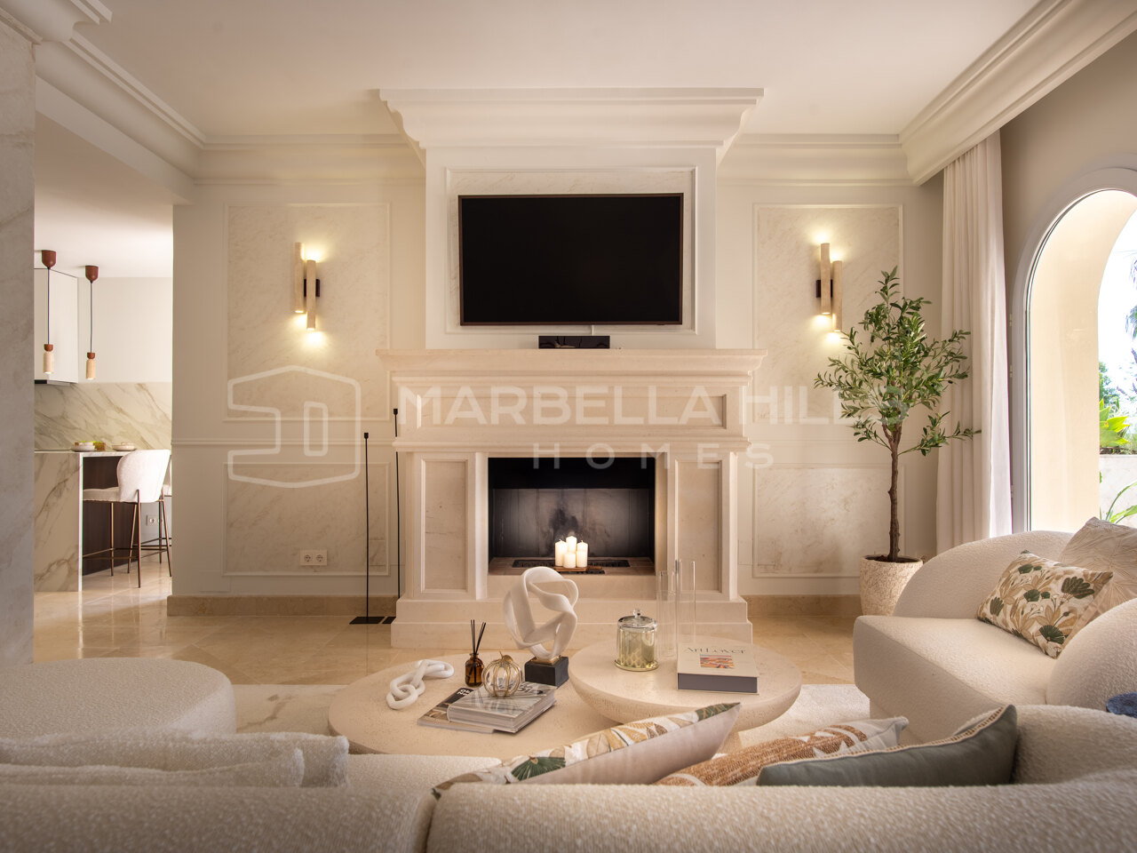 Élégant Penthouse Duplex de 3 Chambres avec Grandes Terrasses et Services de Type Resort à Las Alamandas – Nueva Andalucía
