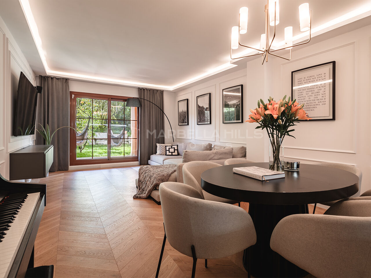 Appartement Jardin Élégant de 3 Chambres avec Confort Moderne à Gazules del Sol, Benahavís