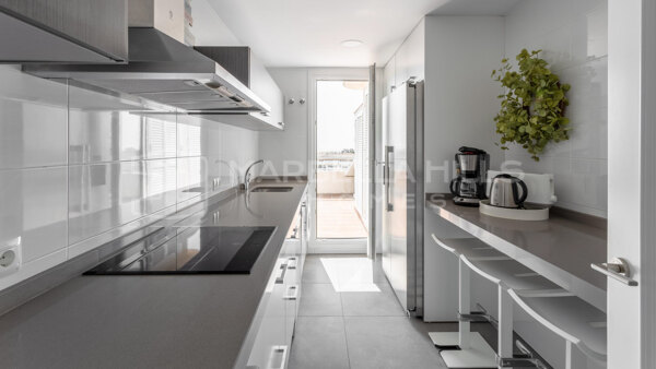 Penthouse de Luxe 2 Chambres avec Terrasse Panoramique à Marina Banús - Puerto Banus