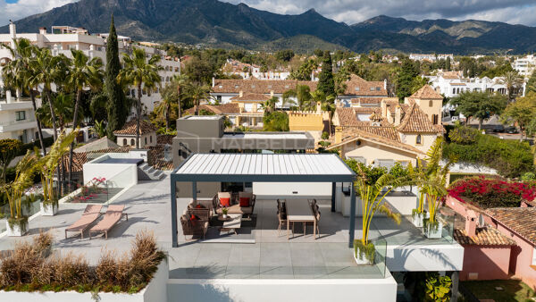 Un chef-d'œuvre d'élégance contemporaine sur la Golden Mile de Marbella – Villa 5 chambres à Casablanca