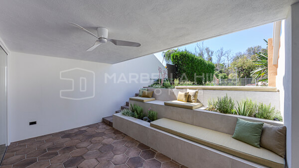 Élégante maison de ville de 5 chambres à Lomas de Puente Romano avec vue sur la mer et piscine privée - Golden Mile, Marbella