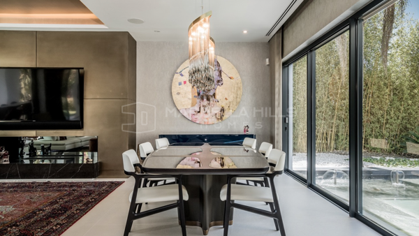 Elegante 5 Schlafzimmer Villa mit Meerblick und luxuriösen Annehmlichkeiten in Las Lomas de Marbella Club - Goldene Meile, Marbella