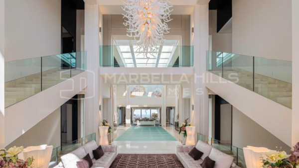 Mansión de Ultra Lujo en Venta en La Zagaleta, Benahavís con Vistas Panorámicas al Mar