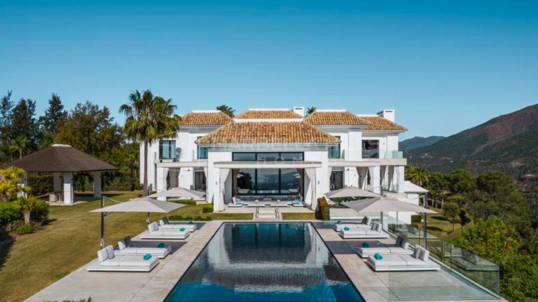 Mansion de Luxe Contemporaine à Vendre à La Zagaleta, Benahavís avec Vue Panoramique sur la Mer