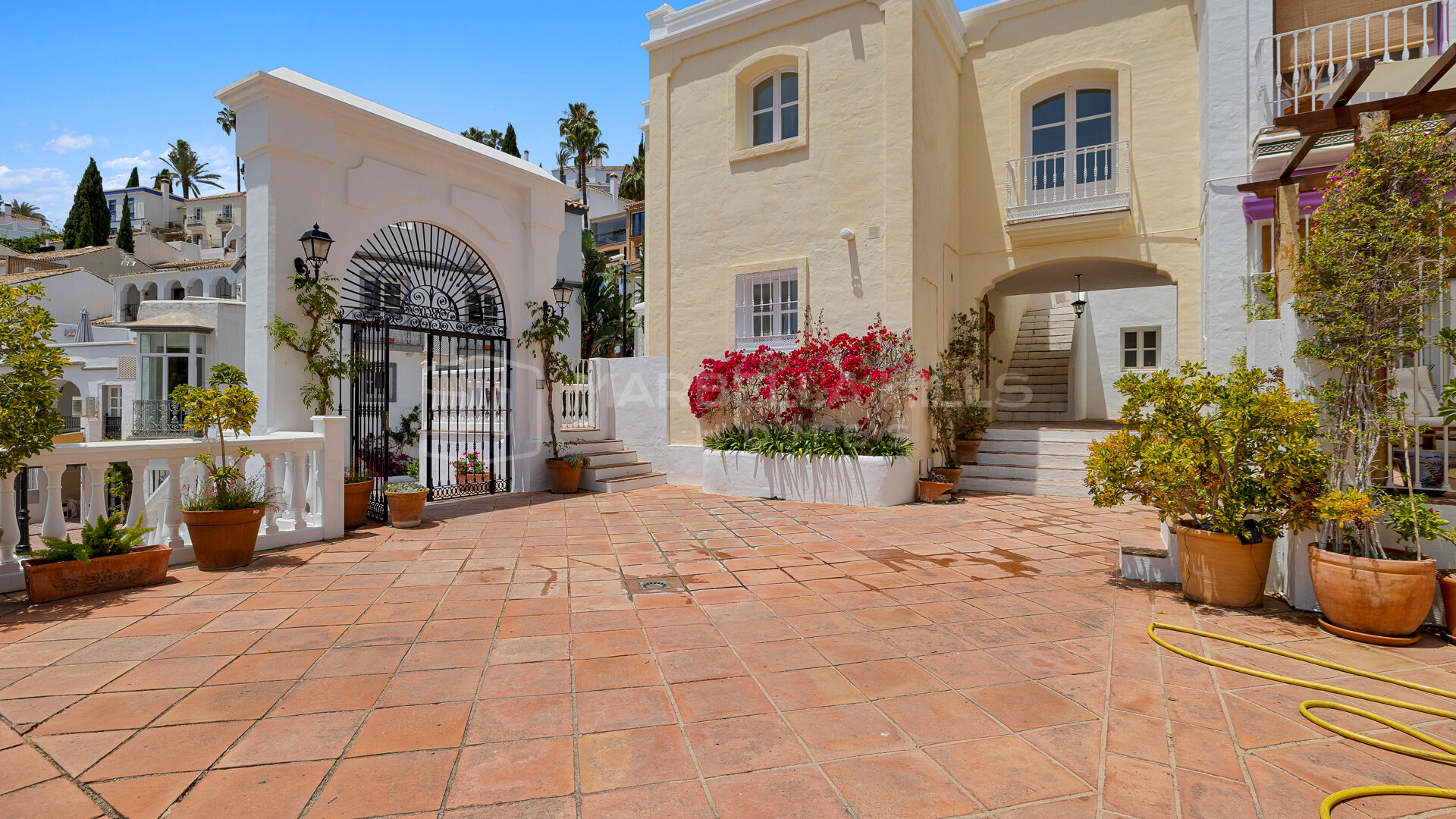 Bonita casa adosada de 3 dormitorios en La Perla de la Heredia, Benahavís
