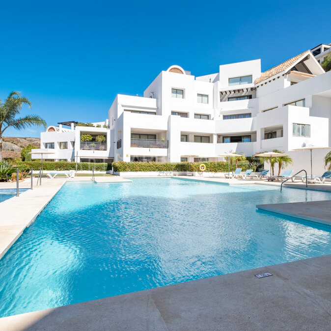 Stunning 3 bedroom Duplex Penthouse with Panoramic Views in Los Flamingos Golf Resort, Benahavis