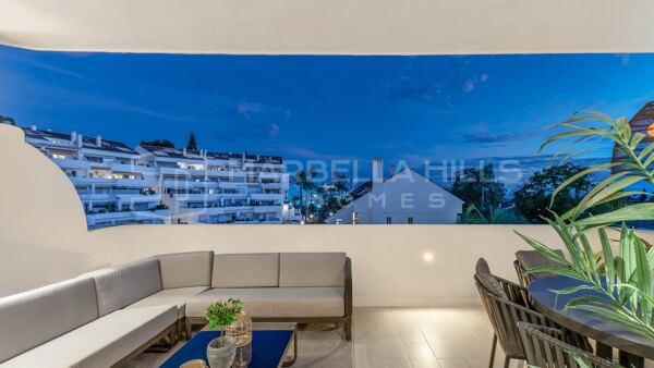Superbe Appartement de 3 Chambres Entièrement Rénové à Nueva Andalucía