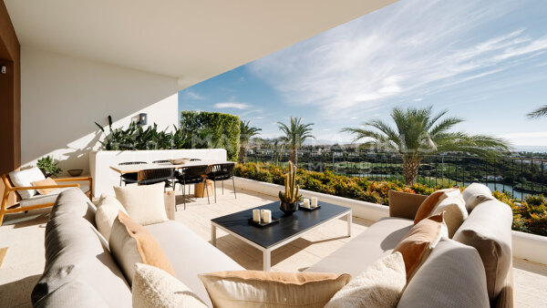 Hochwertige 3-Zimmer-Wohnung in erster Golfreihe mit Panoramablick auf das Meer in Finca Cortesin - Casares