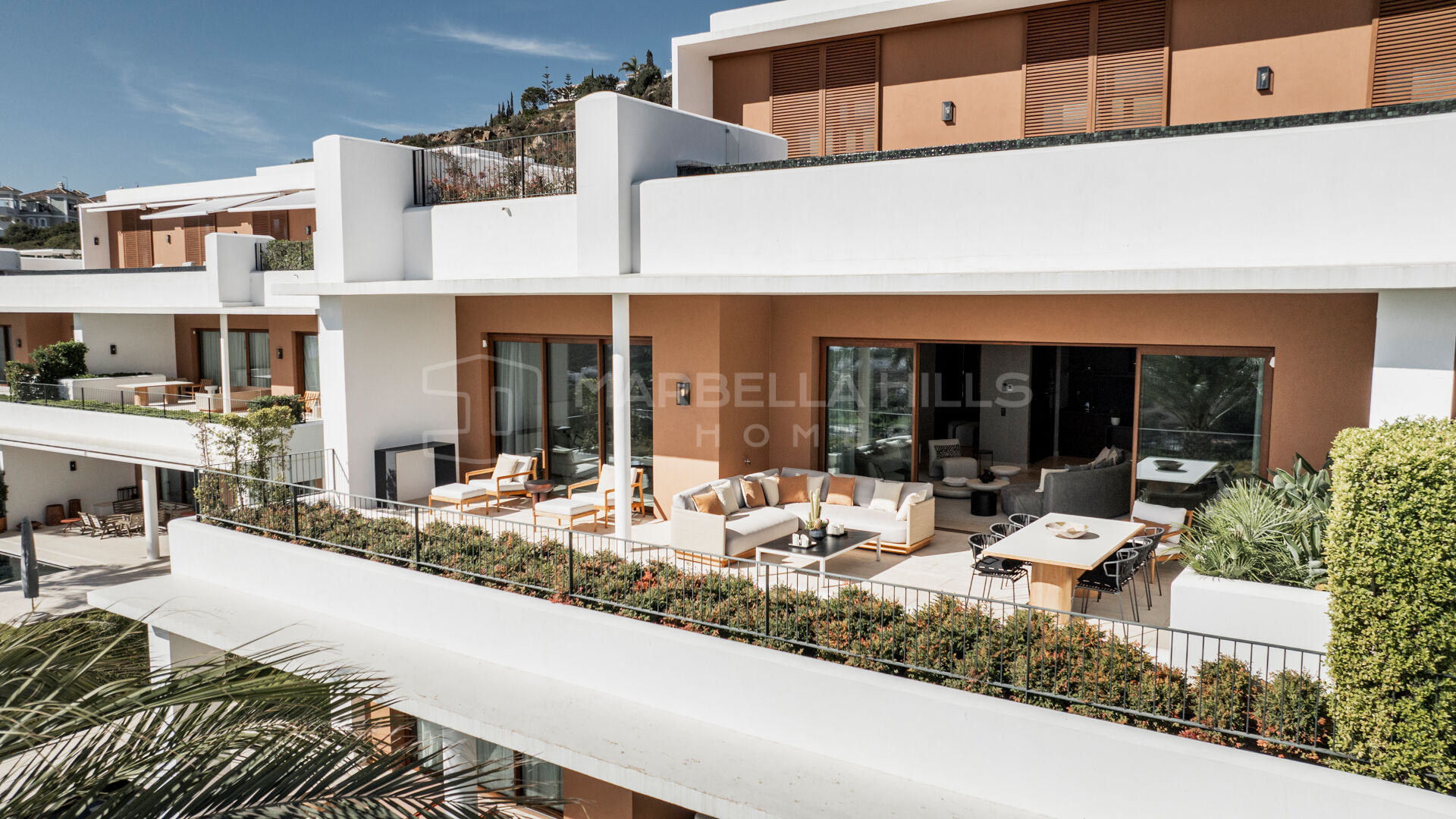 Hochwertige 3-Zimmer-Wohnung in erster Golfreihe mit Panoramablick auf das Meer in Finca Cortesin - Casares