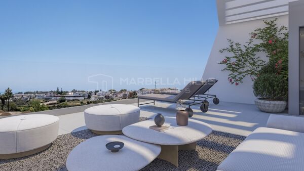 Exclusive 3 bedroom Townhouses with Private Pools in Cancelada - New Golden Mile
