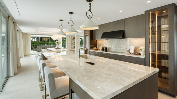 Exclusiva Villa de Obra Nueva en Venta en Rocío de Nagüeles – Milla de Oro de Marbella