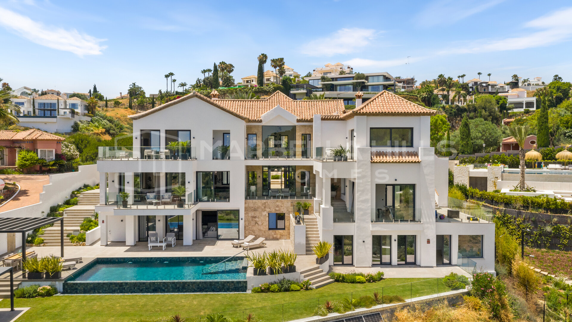 Stunning Luxury Villa with Sea Views in Los Flamingos, Benahavís