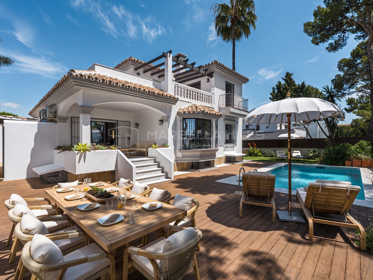 Komplett renovierte Villa mit 6 Schlafzimmern in Altos del Rodeo, Nueva Andalucía – In unmittelbarer Nähe zu Puerto Banús
