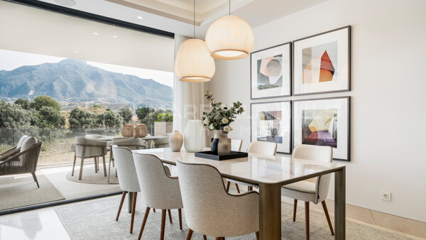 Propiedades de Lujo en Venta en Marbella – Obra Nueva con Vistas al Mar y Montaña