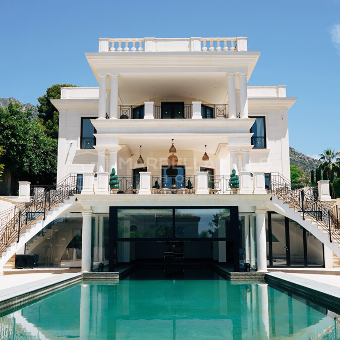 Villa de Luxe à Sierra Blanca, Marbella – Vue Mer, Intimité et Prestations Haut de Gamme