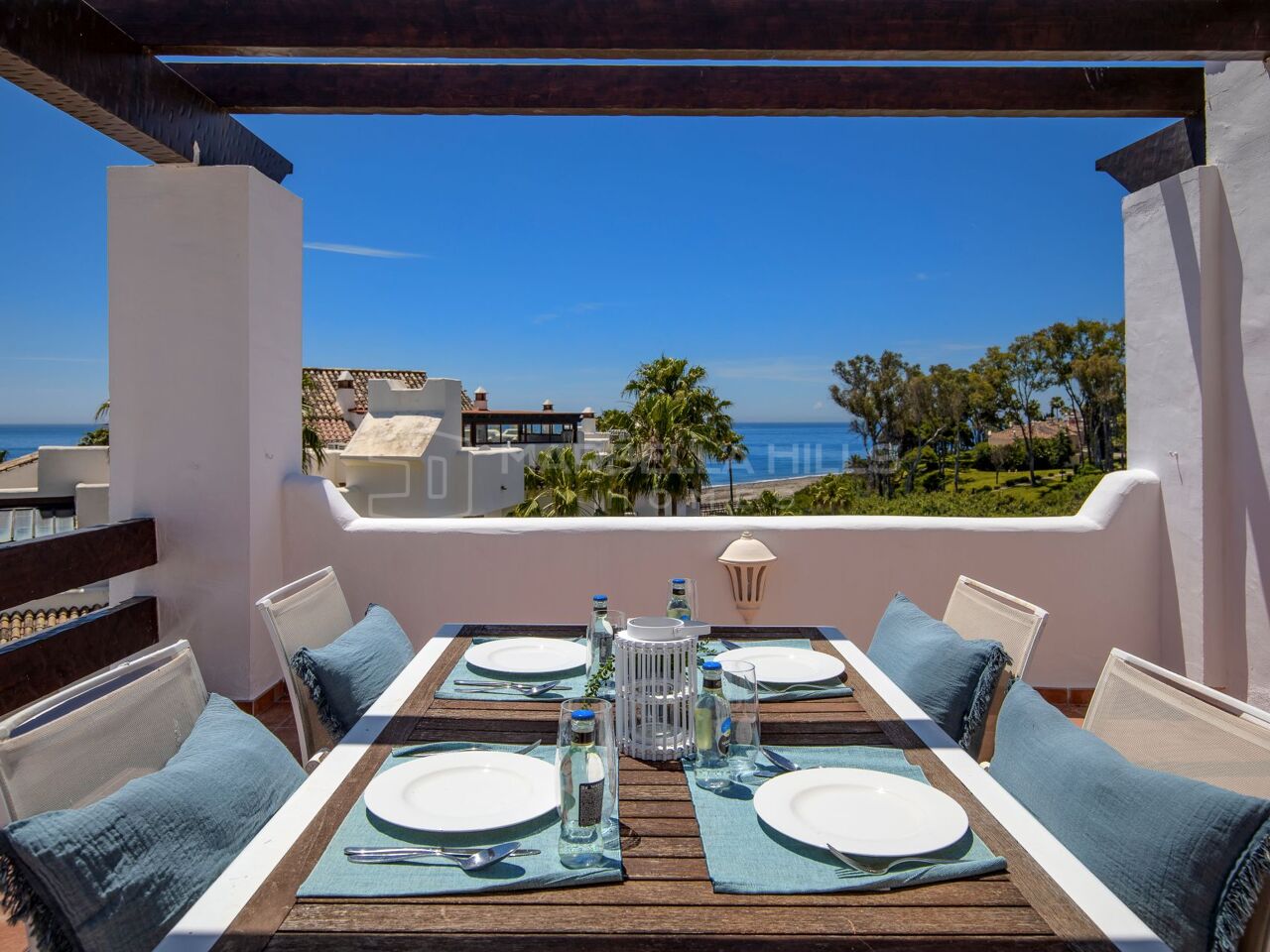 Luxury beachfront duplex penthouse for sale in Bahía del Velerín – New Golden Mile, Estepona