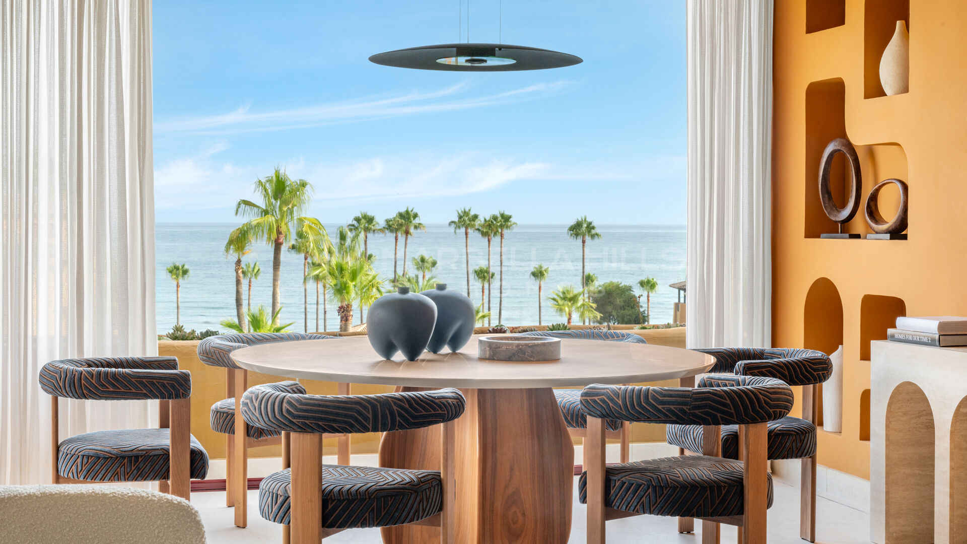 Komplett Renovierte 3-Schlafzimmer-Frontline-Beach-Wohnung – Neue Goldene Meile, Estepona